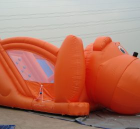 T8-152 สุนัข Inflatable สไลด์